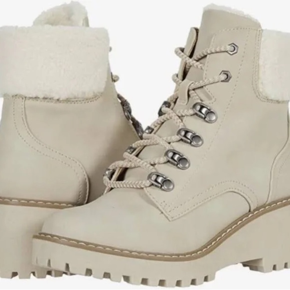 DV by Dolce Vita Women’s Ankle Boot